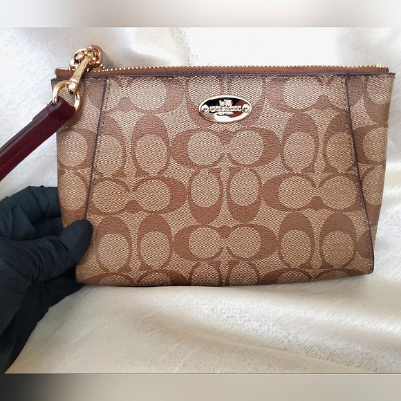 💖Coach Signature Morgan Clutch Wristlet Khaki/Sherry F65060, EUC - Picture 2 of 16